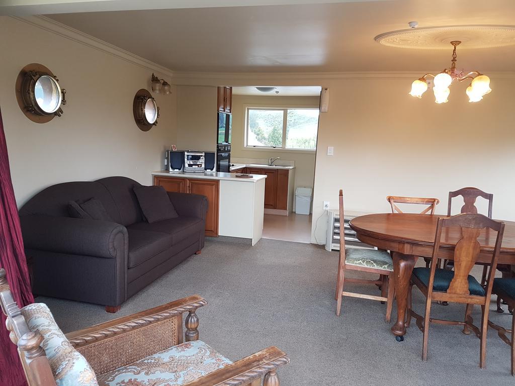 Woodlyn Park Motel Waitomo Caves Bagian luar foto
