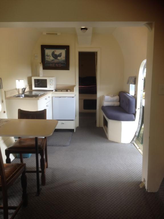 Woodlyn Park Motel Waitomo Caves Bagian luar foto